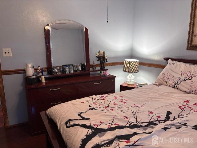 115 Oak Street, Old Bridge, NJ 08857