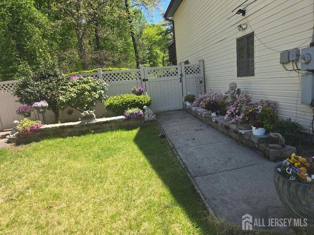 115 Oak Street, Old Bridge, NJ 08857