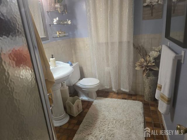 115 Oak Street, Old Bridge, NJ 08857