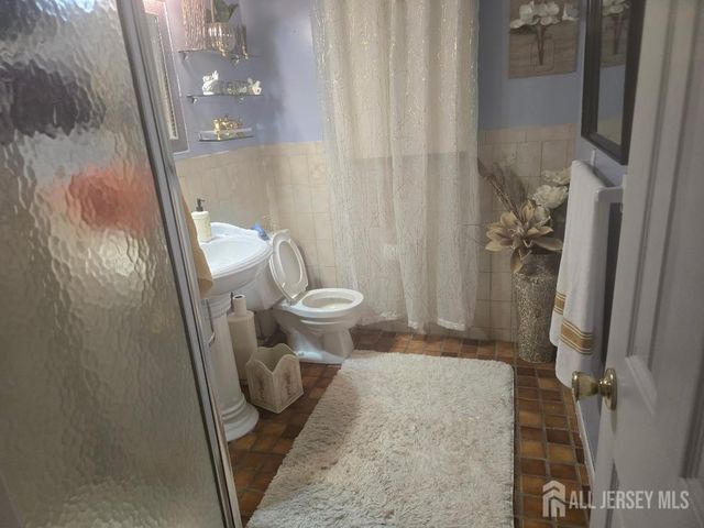 115 Oak Street, Old Bridge, NJ 08857