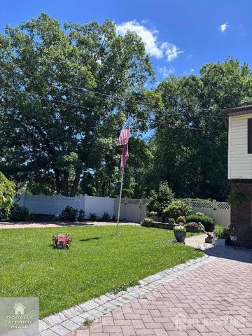 115 Oak Street, Old Bridge, NJ 08857