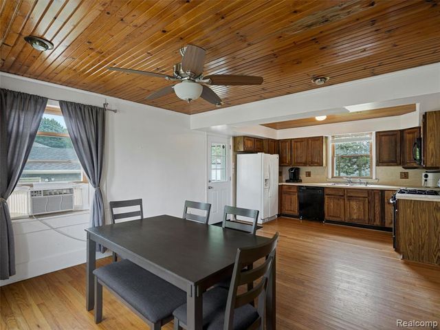 51060 Blackwell Street, New Baltimore, MI 48047