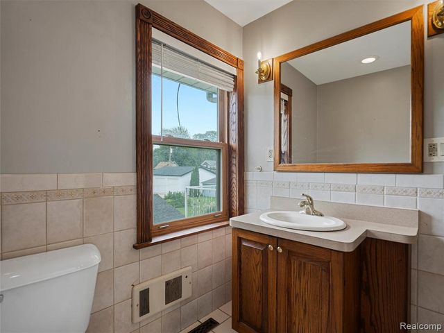 51060 Blackwell Street, New Baltimore, MI 48047