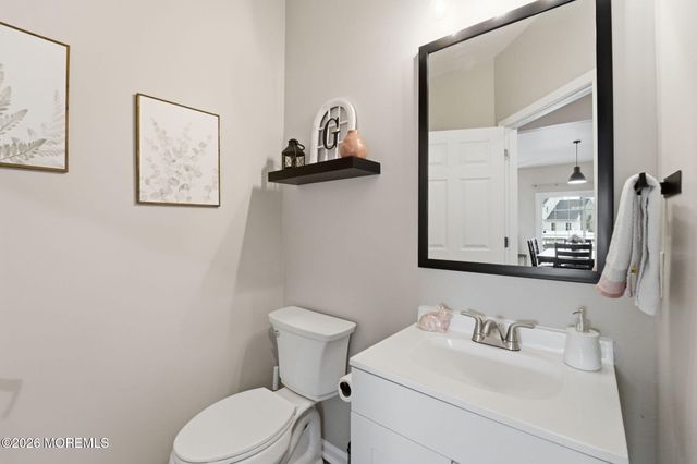 11 Tynemouth Drive, Lumberton, NJ 08048