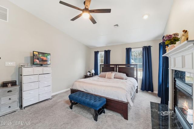 11 Tynemouth Drive, Lumberton, NJ 08048