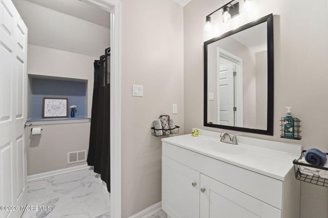 11 Tynemouth Drive, Lumberton, NJ 08048