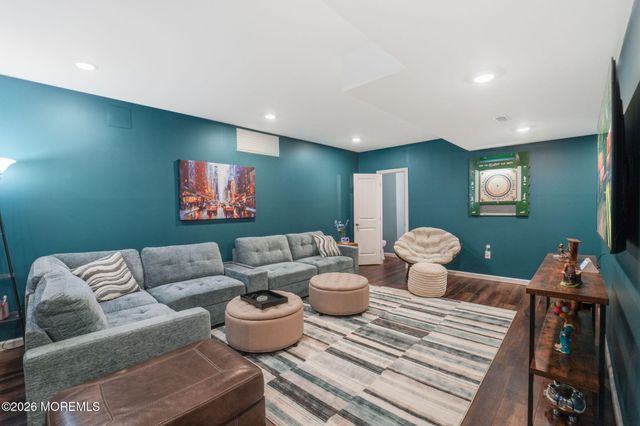 11 Tynemouth Drive, Lumberton, NJ 08048