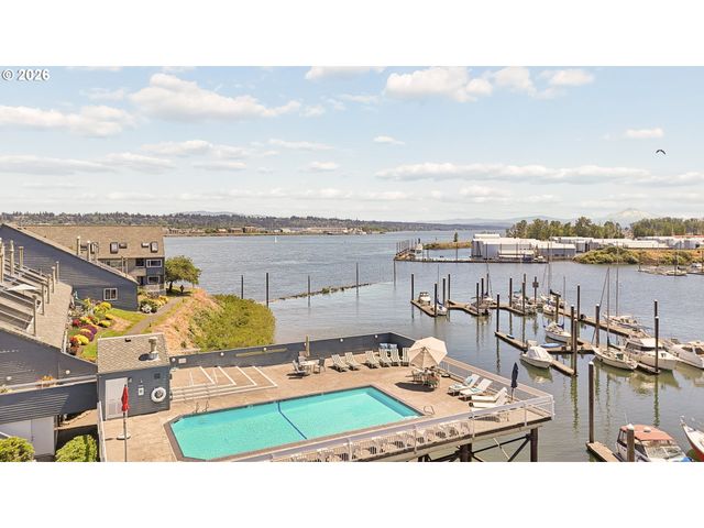 170 N HAYDEN BAY Dr, Portland, OR 97217