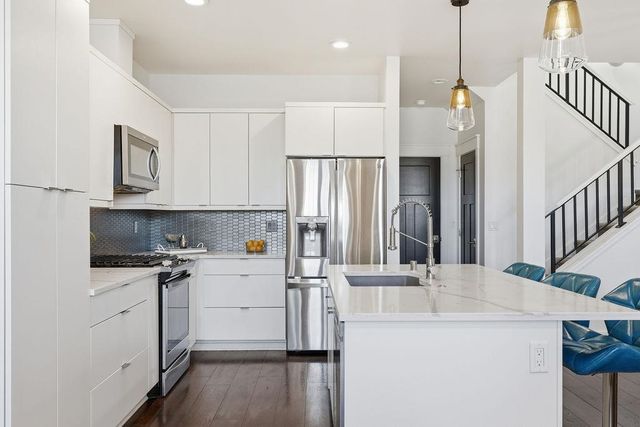 24390 E Hawkstone Loop, Liberty Lake, WA 99019