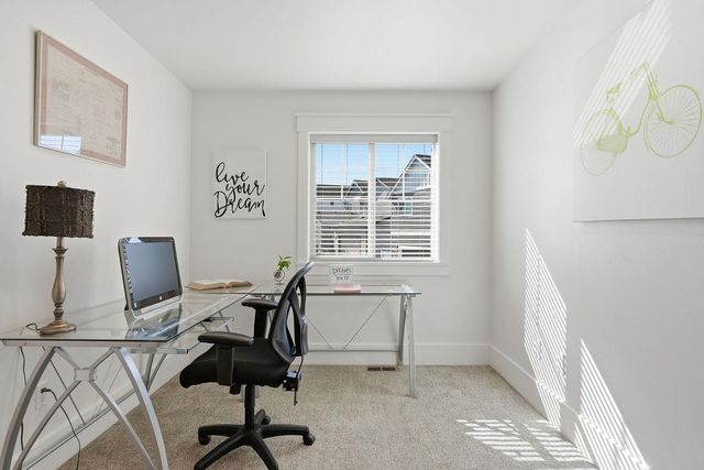 24390 E Hawkstone Loop, Liberty Lake, WA 99019