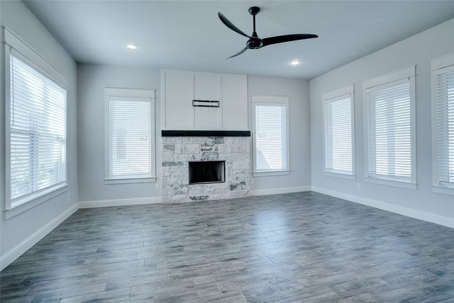 124 William Lane, Godley, TX 76044