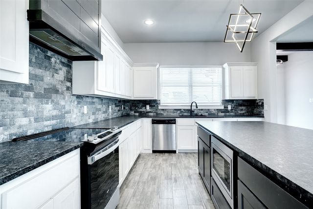 124 William Lane, Godley, TX 76044