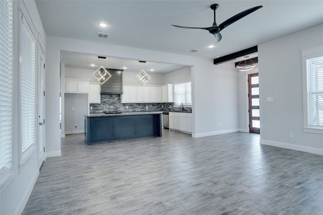 124 William Lane, Godley, TX 76044