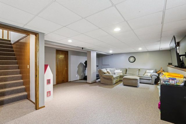 243 Crestview Lane, Lake Mills, WI 53551