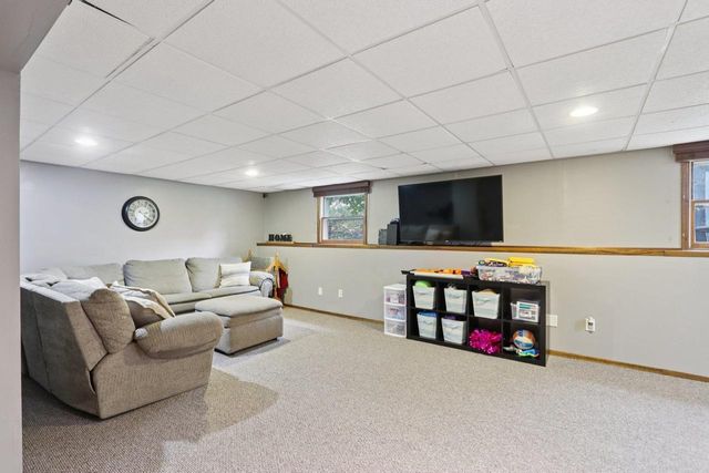 243 Crestview Lane, Lake Mills, WI 53551