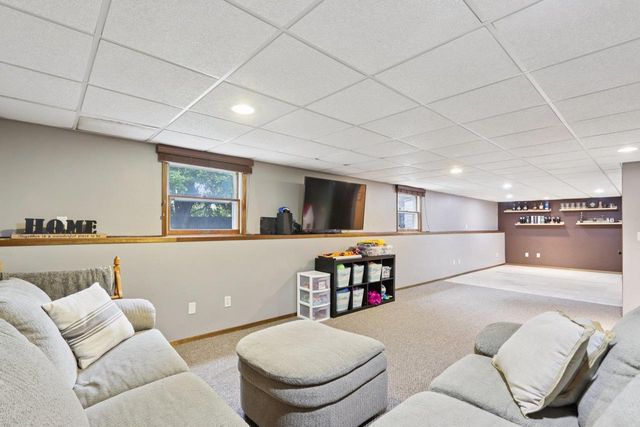 243 Crestview Lane, Lake Mills, WI 53551