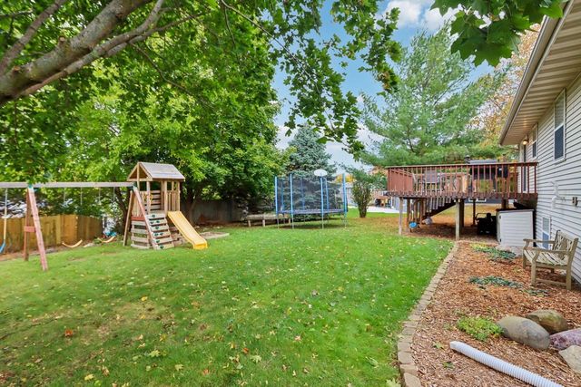 243 Crestview Lane, Lake Mills, WI 53551