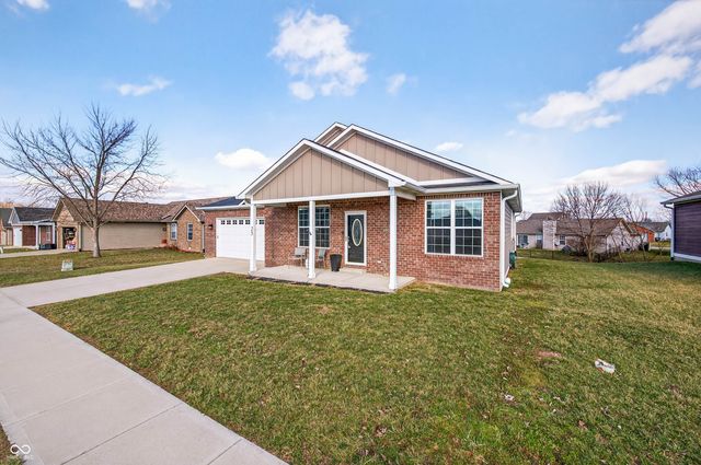 25 Watson Drive, Trafalgar, IN 46181