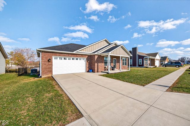 25 Watson Drive, Trafalgar, IN 46181