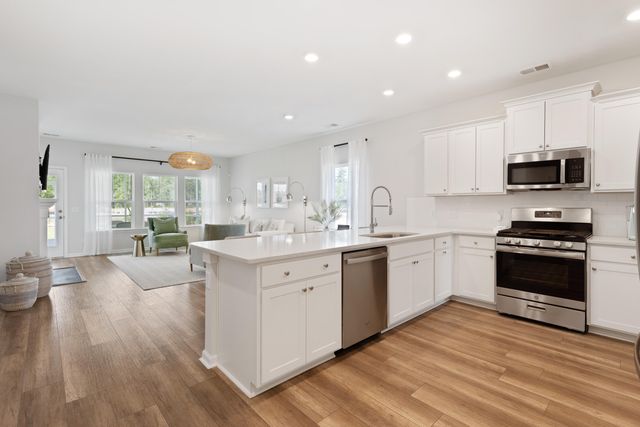 608 Cropfield Drive, Summerville, SC 29485