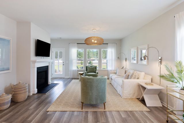 608 Cropfield Drive, Summerville, SC 29485