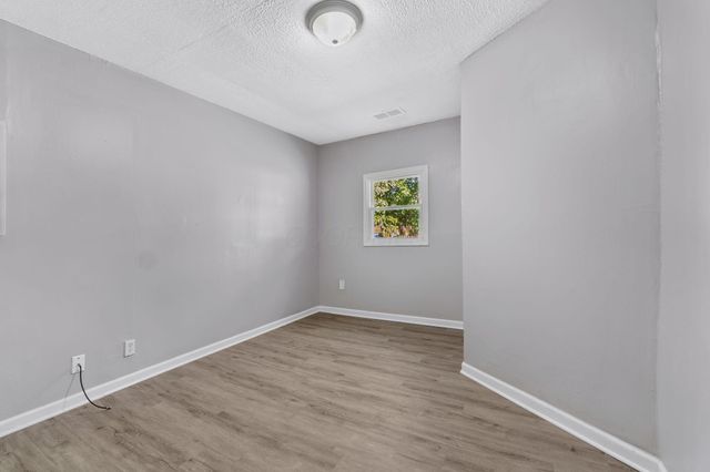 1635 Elaine Road, Columbus, OH 43227