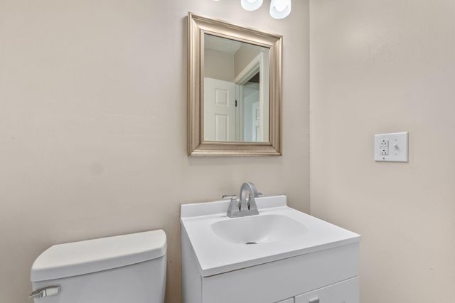 1635 Elaine Road, Columbus, OH 43227