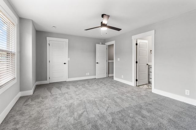 208 Jonathan Wade Pvt Cir, Clarksville, TN 37043