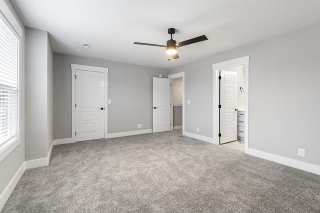 208 Jonathan Wade Pvt Cir, Clarksville, TN 37043