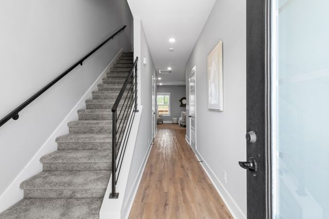 208 Jonathan Wade Pvt Cir, Clarksville, TN 37043