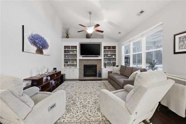 332 Wisdom PATH, Chesapeake, VA 23322