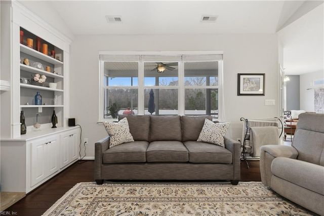 332 Wisdom PATH, Chesapeake, VA 23322