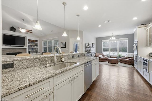 332 Wisdom PATH, Chesapeake, VA 23322