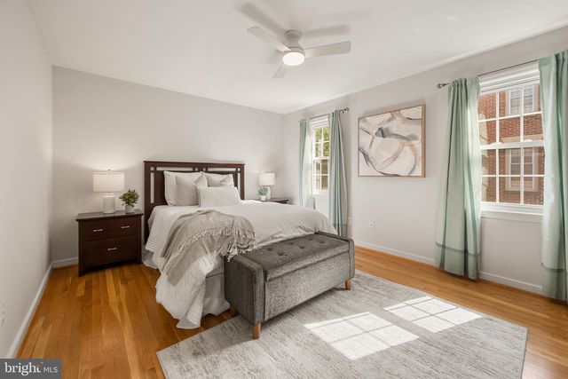 812 BASHFORD LN, Alexandria, VA 22314