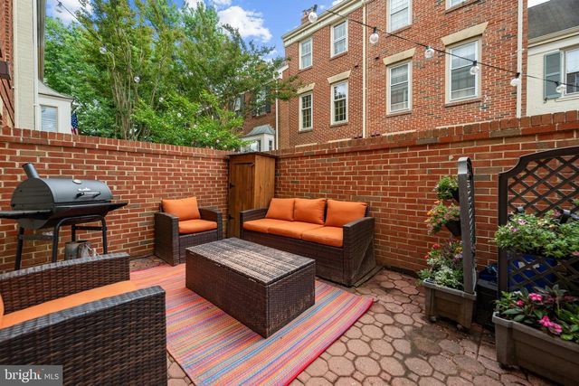 812 BASHFORD LN, Alexandria, VA 22314