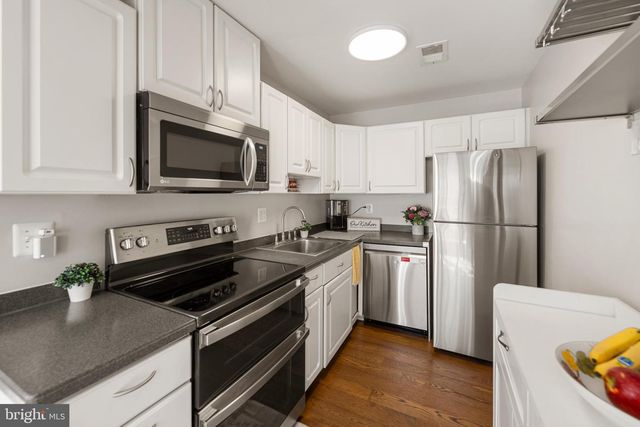 812 BASHFORD LN, Alexandria, VA 22314