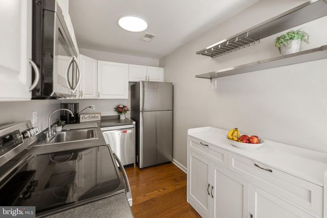 812 BASHFORD LN, Alexandria, VA 22314