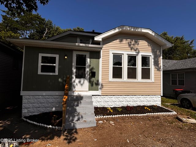 220 N 39th St, Louisville, KY 40212