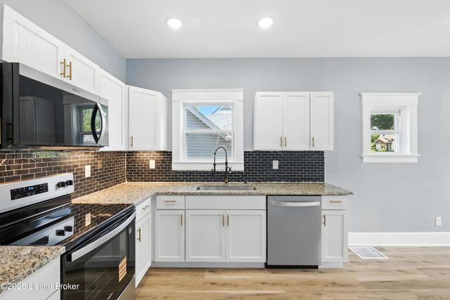 220 N 39th St, Louisville, KY 40212