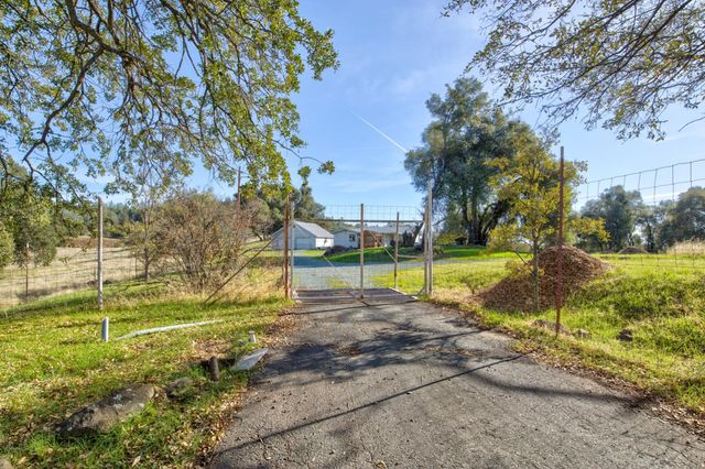 11120 Courier Rd, Plymouth, CA 95669