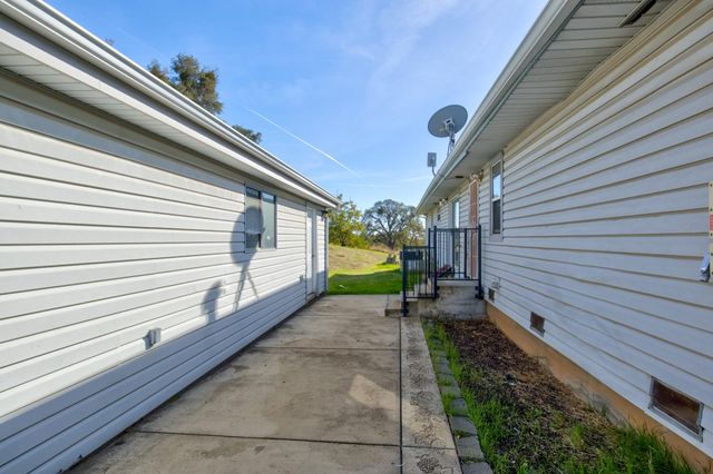 11120 Courier Rd, Plymouth, CA 95669