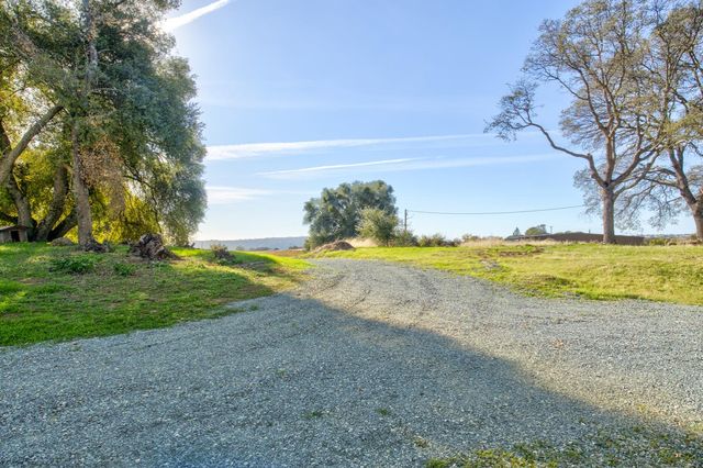 11120 Courier Rd, Plymouth, CA 95669