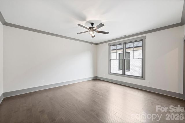 8159 Fairview Road, Charlotte, NC 28226