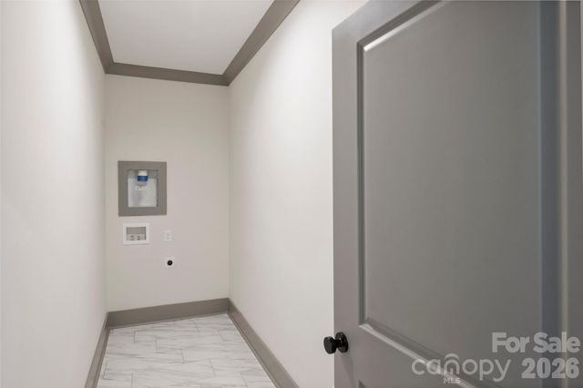 8159 Fairview Road, Charlotte, NC 28226