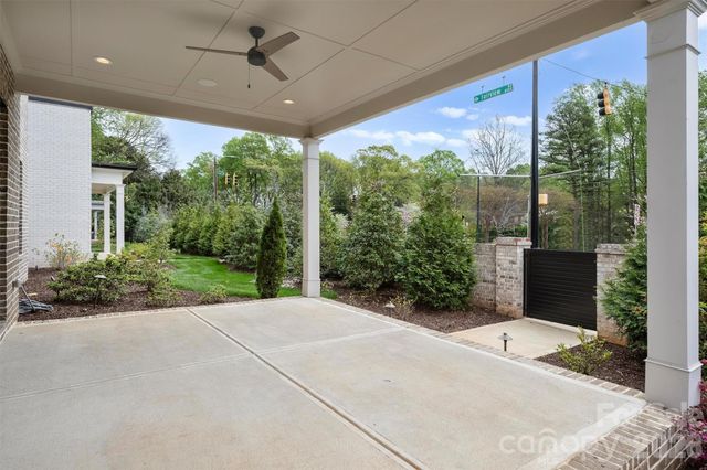 8159 Fairview Road, Charlotte, NC 28226