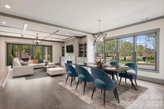 8159 Fairview Road, Charlotte, NC 28226