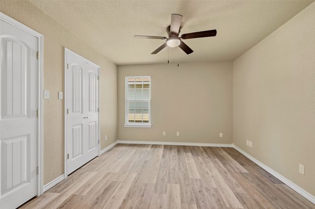 323 Texas Street, Pottsboro, TX 75076