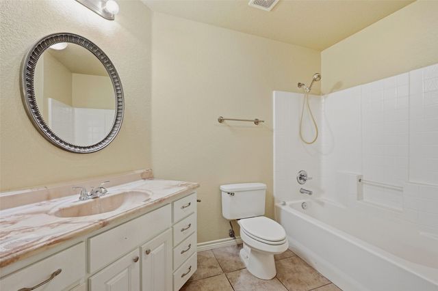 323 Texas Street, Pottsboro, TX 75076