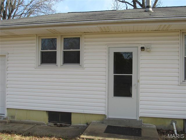1090 Lindsay Lane, Florissant, MO 63031