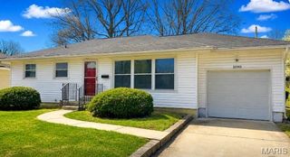 1090 Lindsay Lane, Florissant, MO 63031